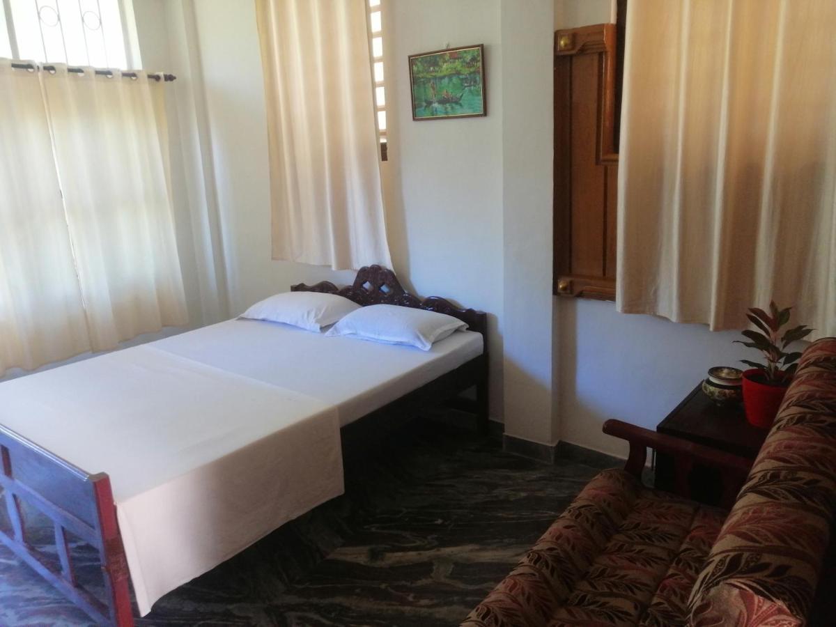 Отель Blue Waves Beach Residency Варкала Экстерьер фото