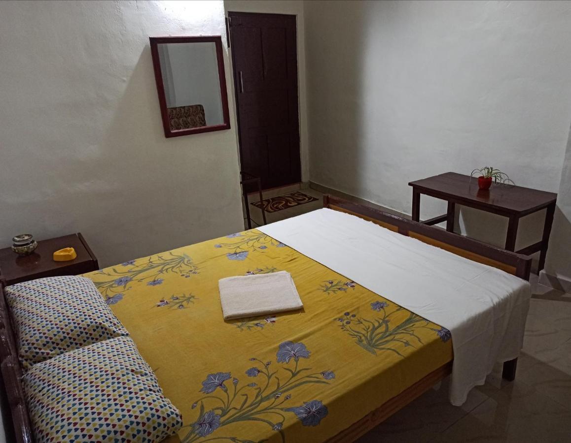 Отель Blue Waves Beach Residency Варкала Экстерьер фото